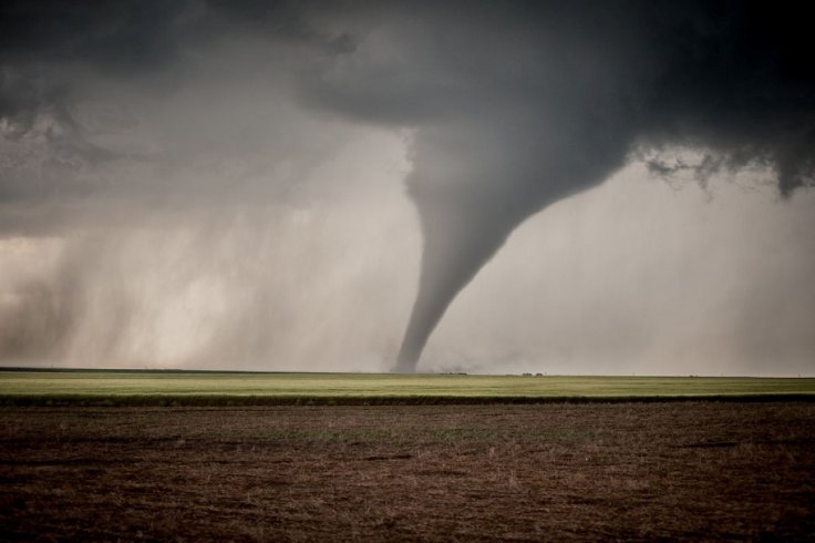 Chicago Tornado News: Severe Storms Slam the City, Trigger Damage, Outages, and Fresh Weather Warnings