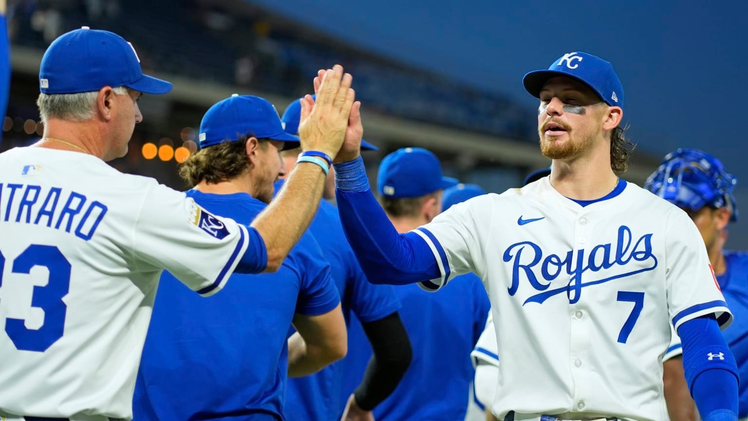 Ohtani’s Steal, Freeman’s Hit: How Dodgers Edge Royals in a 6-5 Thriller at Dodger Stadium